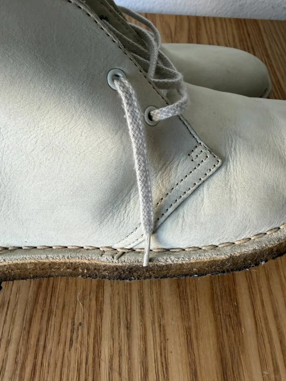 Clarks Originals Suede Desert Chukka Boots by Clarks Originals Size 11